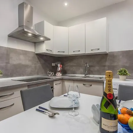 Apartman Narcisa With Terrace