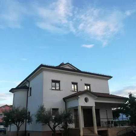 Apartment Narcisa With Terrace Umag